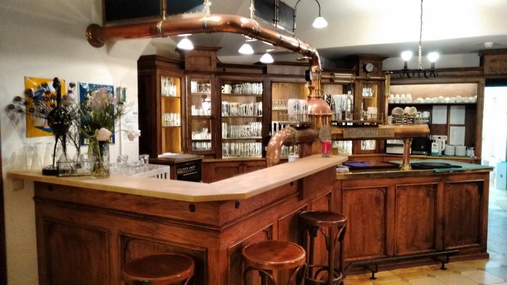 Altstadt- Und Businesshotel Pfaubraeu - Brauereigasthof - Fruehstuecksbuffet - Kostenfreie Radgarage - Hunde Willkommen Trostberg an der Alz Exteriér fotografie